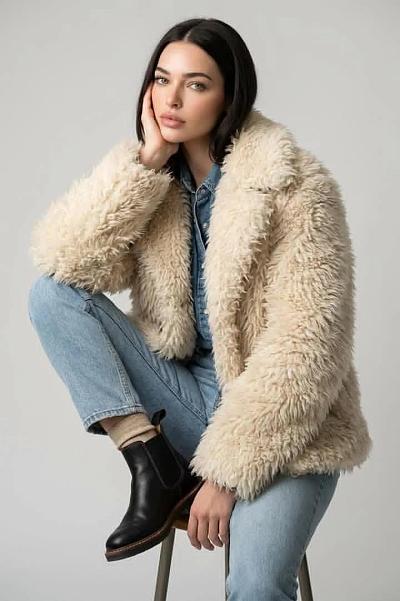 Shearling Dreams：将温馨与优雅完美融合在一起的作品