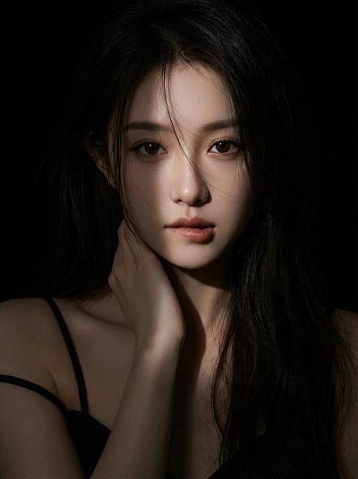 暗调聚光人像写真