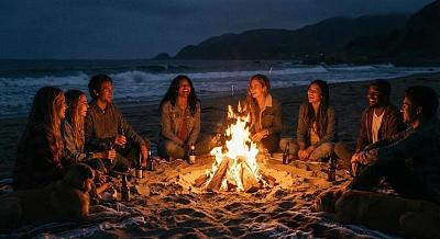 笑声与火焰：海边的一夜
