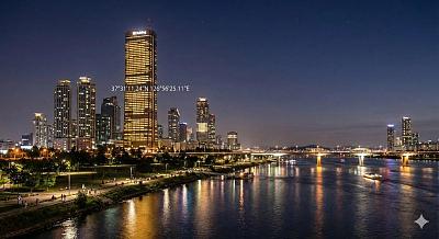 通过坐标查看摩天大楼夜景