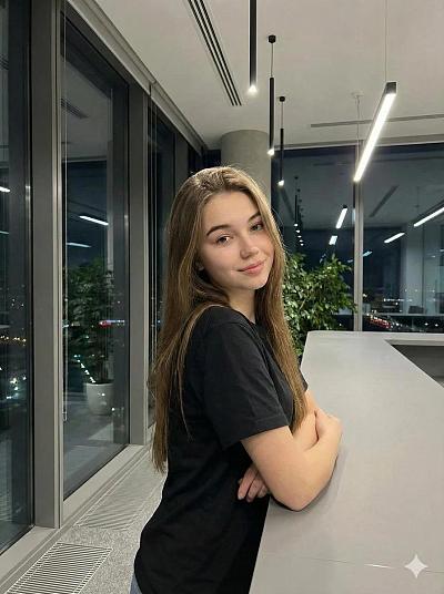 现代办公室女性职业肖像