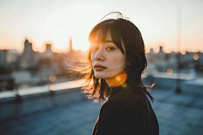 城市黄昏人像写真