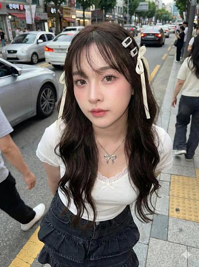 韩街时尚：青春美少女的Y2K妆容